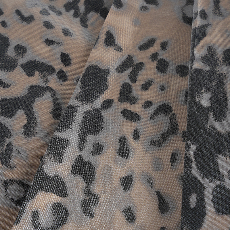 20d * 21s Kalınlaşmış Altın Pamuk Küçük Leopar Baskı Kumaş