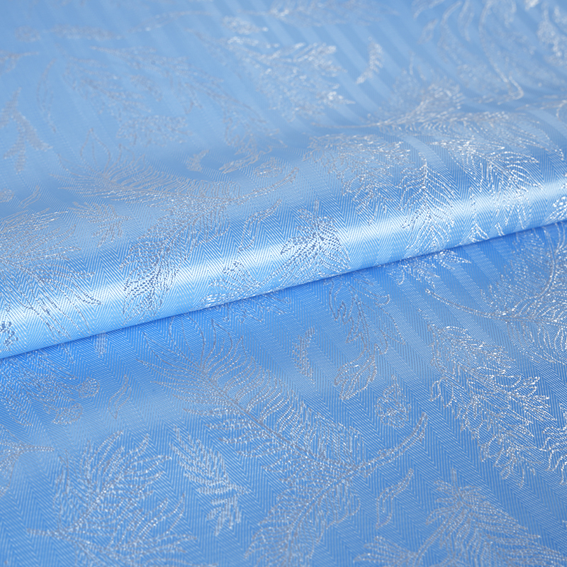 PV Kırmızı Gömlek Yaprağı Jakarlı Kumaş