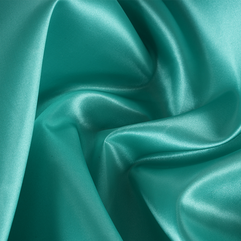 50/75 Parlak Bükümsüz Saten + Üst Kumaş Üzerine İnce Kürek