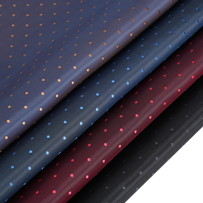 PV Noktalı Küçük Jakarlı Kumaş